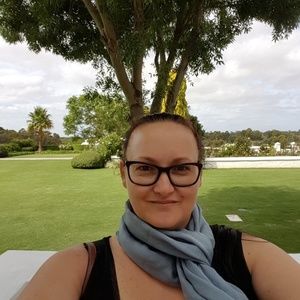Meet your Posher, Emalina